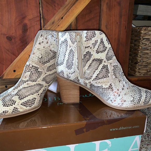 Diba True Snakeskin Booties - Picture 5 of 7